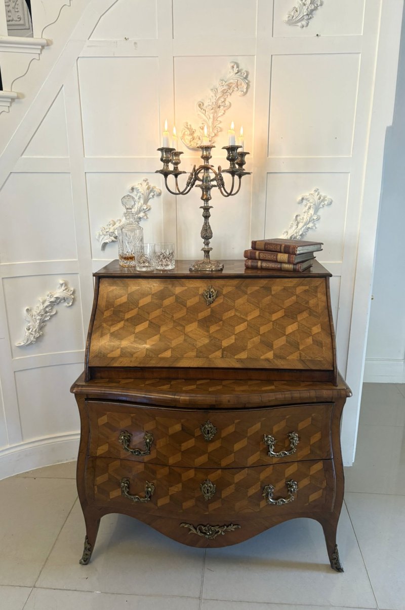 Outstanding Quality Antique 18th Century French Walnut Inlaid Parquetry Bombe Shaped Bureau - Image 2